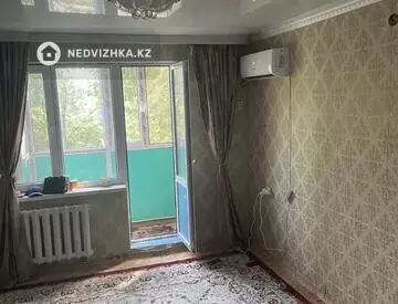 1-комнатная квартира, этаж 4 из 5, 30 м²