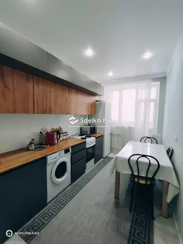 2-комнатная квартира, этаж 3 из 9, 51 м²