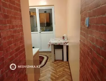 3-комнатная квартира, этаж 4 из 5, 58 м²