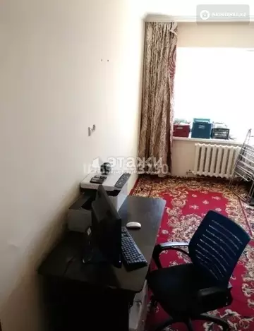 3-комнатная квартира, этаж 1 из 9, 80 м²