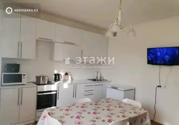 2-комнатная квартира, этаж 9 из 18, 76 м²