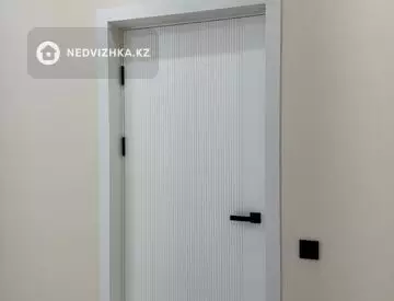 2-комнатная квартира, этаж 1 из 5, 63 м²