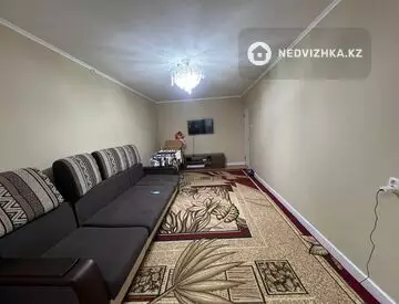 2-комнатная квартира, этаж 4 из 5, 53 м²