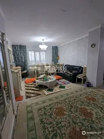 4-комнатная квартира, этаж 9 из 22, 150 м²