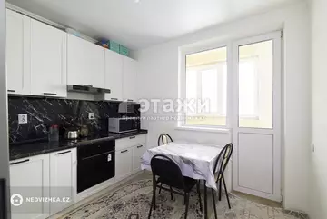 2-комнатная квартира, этаж 6 из 12, 56 м²