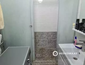 6-комнатная квартира, этаж 1 из 5, 136 м²