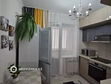2-комнатная квартира, этаж 8 из 24, 66 м²