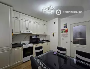 2-комнатная квартира, этаж 4 из 5, 53 м²