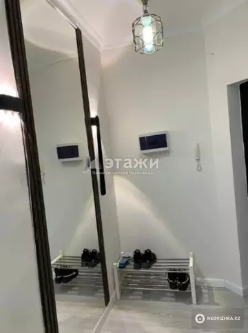 3-комнатная квартира, этаж 8 из 8, 68 м²