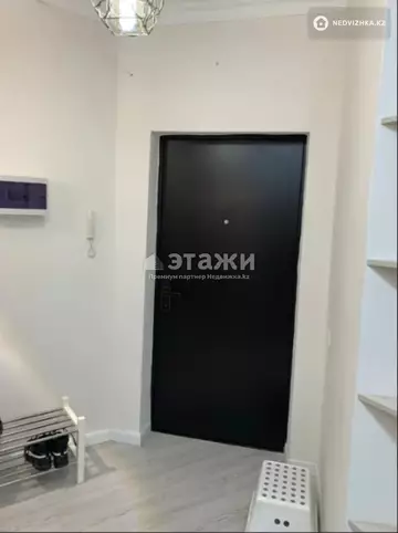 3-комнатная квартира, этаж 8 из 8, 68 м²