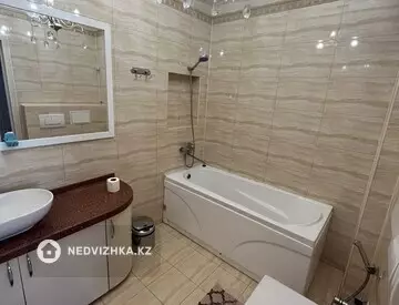 3-комнатная квартира, этаж 25 из 25, 138 м²