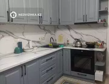 2-комнатная квартира, этаж 12 из 12, 58 м²