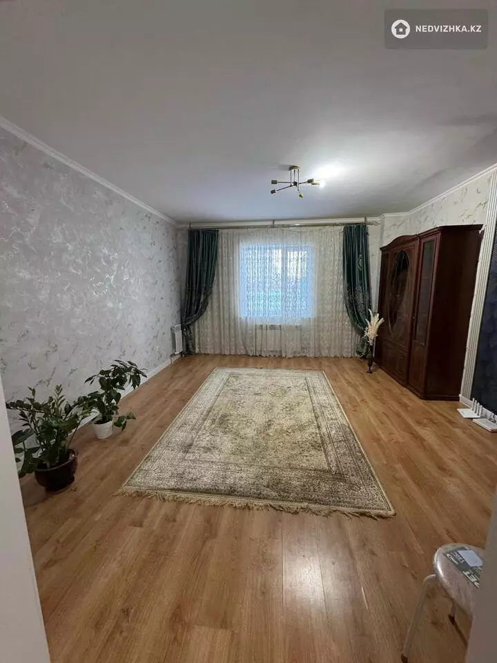 80 м², 3-комнатная квартира, этаж 2 из 12, 80 м², на длительный срок, изображение - 1