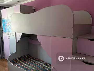 3-комнатная квартира, этаж 2 из 5, 60 м²