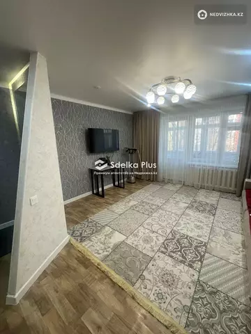 4-комнатная квартира, этаж 2 из 6, 80 м²