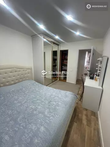 4-комнатная квартира, этаж 2 из 6, 80 м²