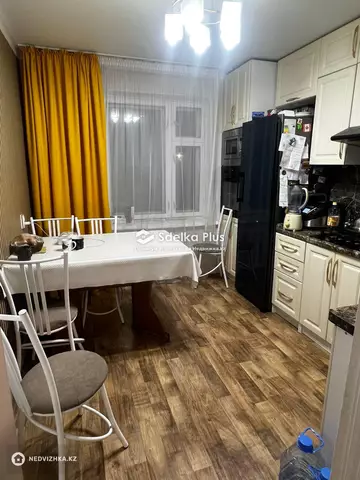 79.5 м², 4-комнатная квартира, этаж 2 из 6, 80 м², изображение - 6