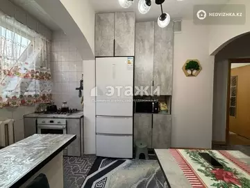 3-комнатная квартира, этаж 1 из 9, 72 м²