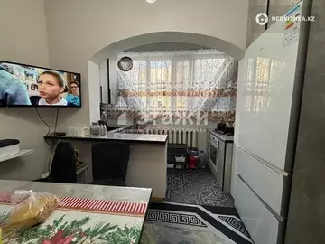 3-комнатная квартира, этаж 1 из 9, 72 м²