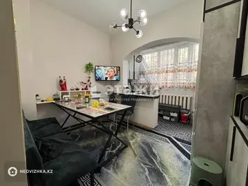 3-комнатная квартира, этаж 1 из 9, 72 м²
