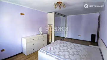 2-комнатная квартира, этаж 3 из 5, 45 м², на длительный срок