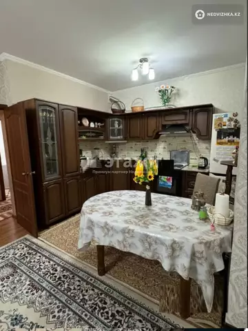 2-комнатная квартира, этаж 9 из 16, 55 м²