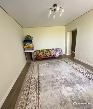 2-комнатная квартира, этаж 3 из 6, 51 м²