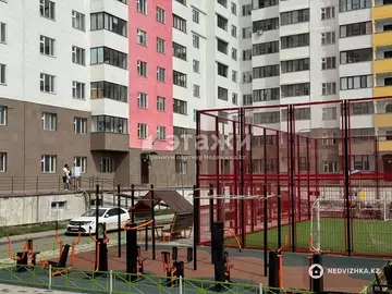 1-комнатная квартира, этаж 2 из 12, 40 м²