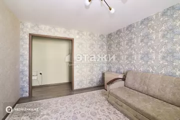 2-комнатная квартира, этаж 4 из 5, 62 м²