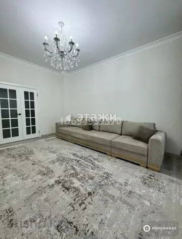 4-комнатная квартира, этаж 2 из 9, 115 м²