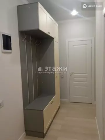 2-комнатная квартира, этаж 4 из 12, 56 м²