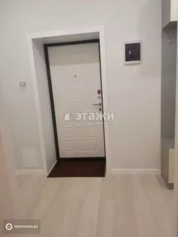 2-комнатная квартира, этаж 4 из 12, 56 м²