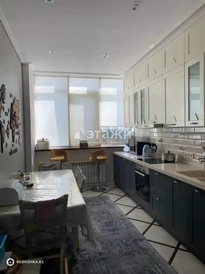 135 м², 4-комнатная квартира, этаж 4 из 6, 135 м², изображение - 1