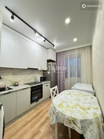 2-комнатная квартира, этаж 6 из 10, 53 м²