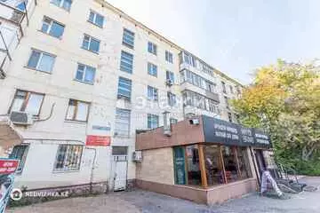 1-комнатная квартира, этаж 4 из 5, 30 м²