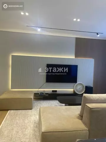 4-комнатная квартира, этаж 6 из 9, 135 м²