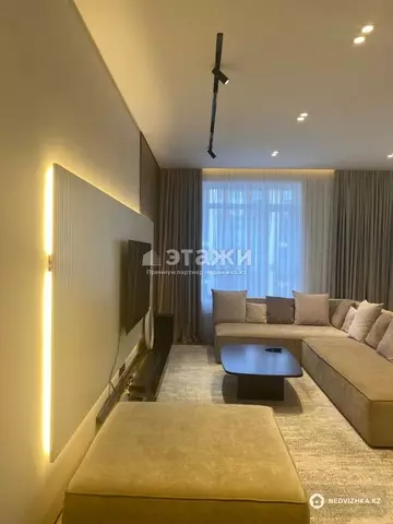 4-комнатная квартира, этаж 6 из 9, 135 м²