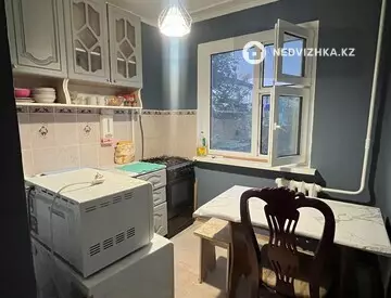 2-комнатная квартира, этаж 4 из 5, 44 м²