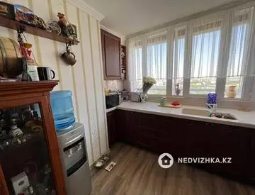 6-комнатная квартира, этаж 24 из 25, 288 м²