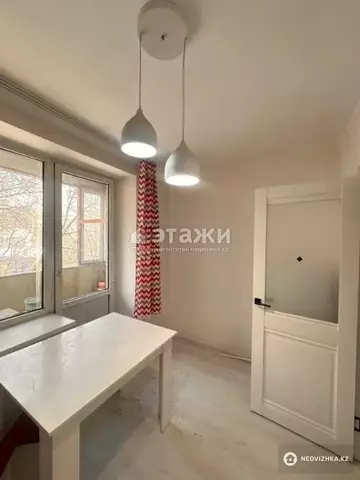 1-комнатная квартира, этаж 4 из 5, 1 м²