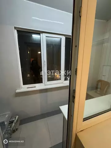 2-комнатная квартира, этаж 4 из 5, 50 м²