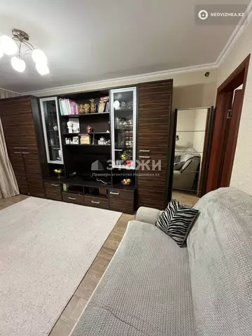 2-комнатная квартира, этаж 3 из 4, 38 м²