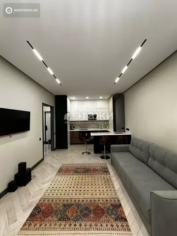 2-комнатная квартира, этаж 16 из 17, 60 м², на длительный срок