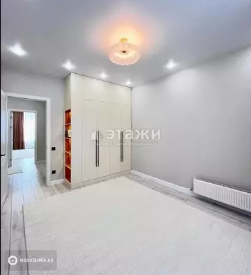 3-комнатная квартира, этаж 12 из 18, 70 м²