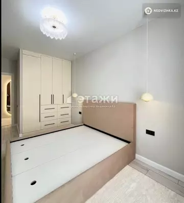 3-комнатная квартира, этаж 12 из 18, 70 м²
