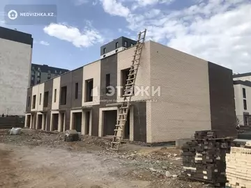 4-комнатная квартира, этаж 1 из 2, 170 м²