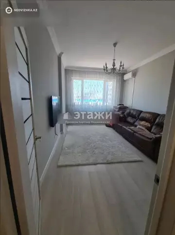 3-комнатная квартира, этаж 4 из 9, 82 м²