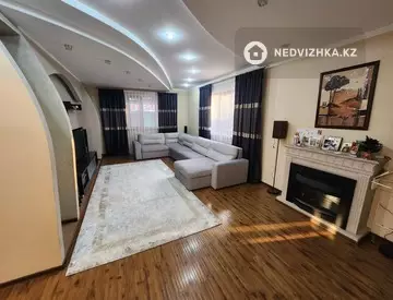 8-комнатный дом, 7 соток, 206 м²