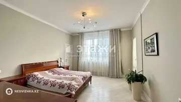 4-комнатная квартира, этаж 8 из 20, 150 м², на длительный срок
