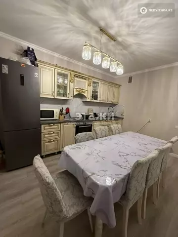 3-комнатная квартира, этаж 11 из 13, 100 м²